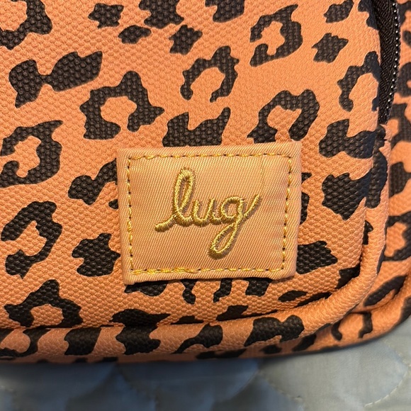 Lug Cheetah Pattern Waist Bag, no tags included but new never used! - Picture 2 of 8